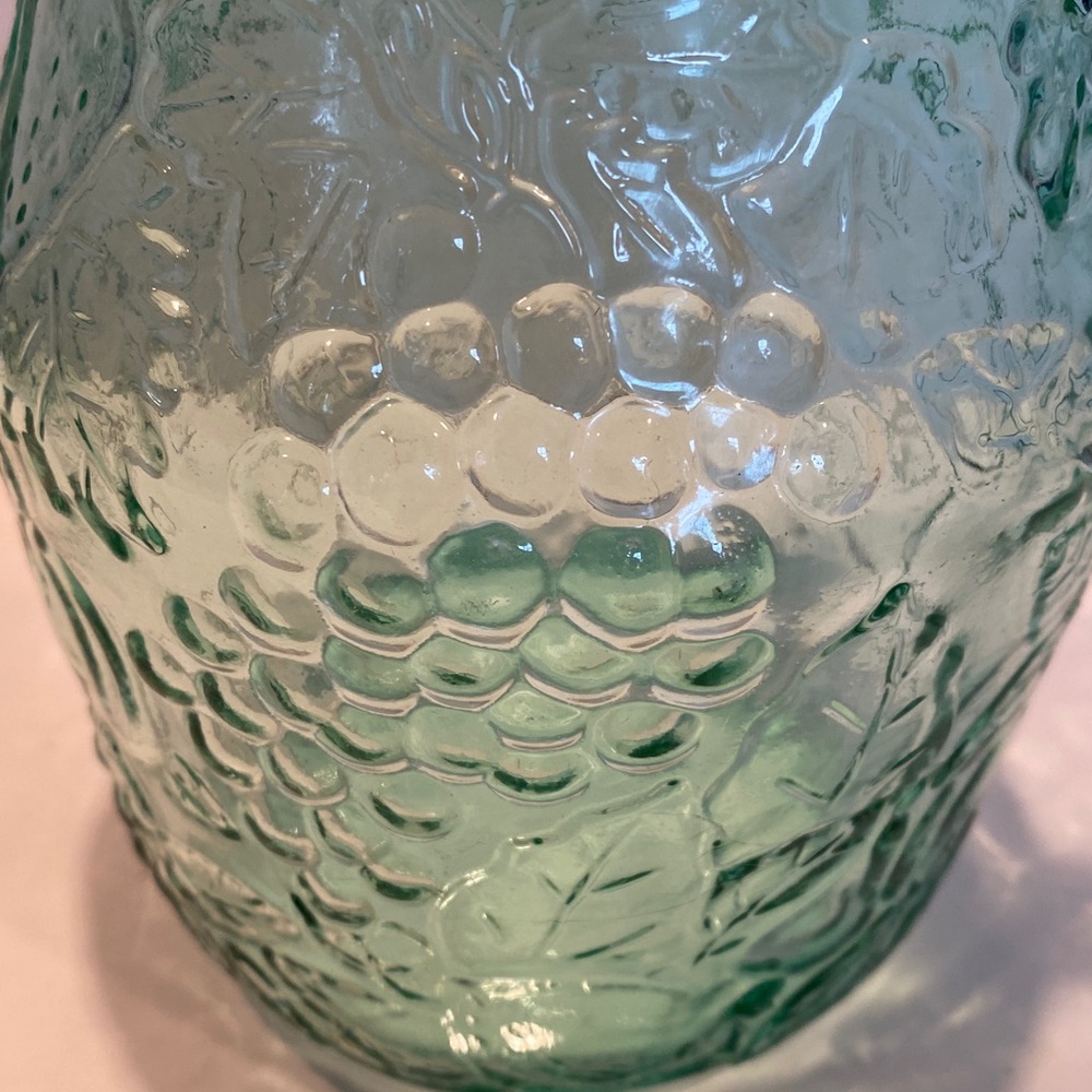 Vintage Orchard Fruit Green 64 oz. Glass Pitcher - Picture 2 of 7